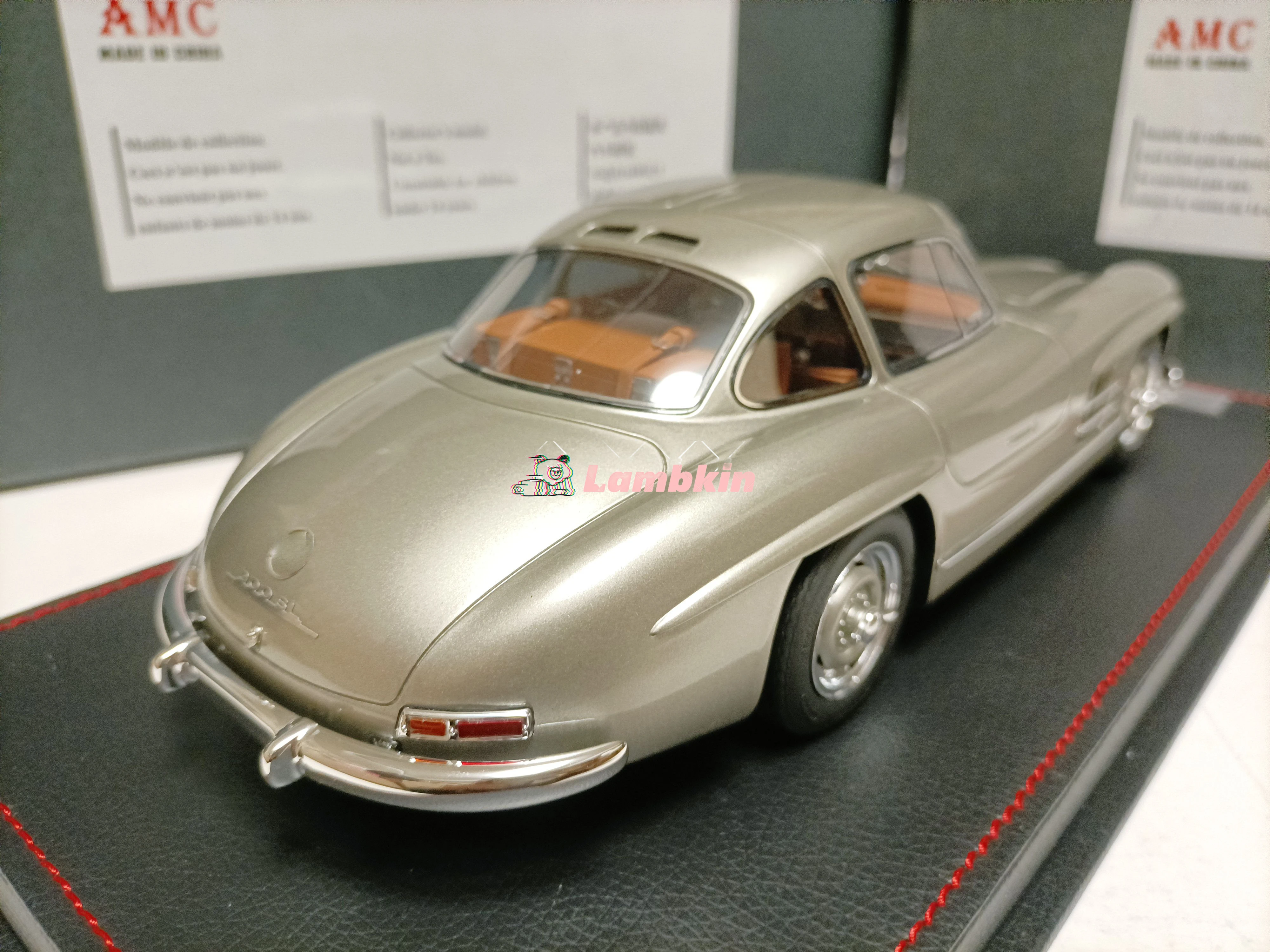 AMC 1:18 For Benz 300SL Gullwing Silver Gullwing Coupe Model Resin Simulation Model Collectible Miniature Car Model