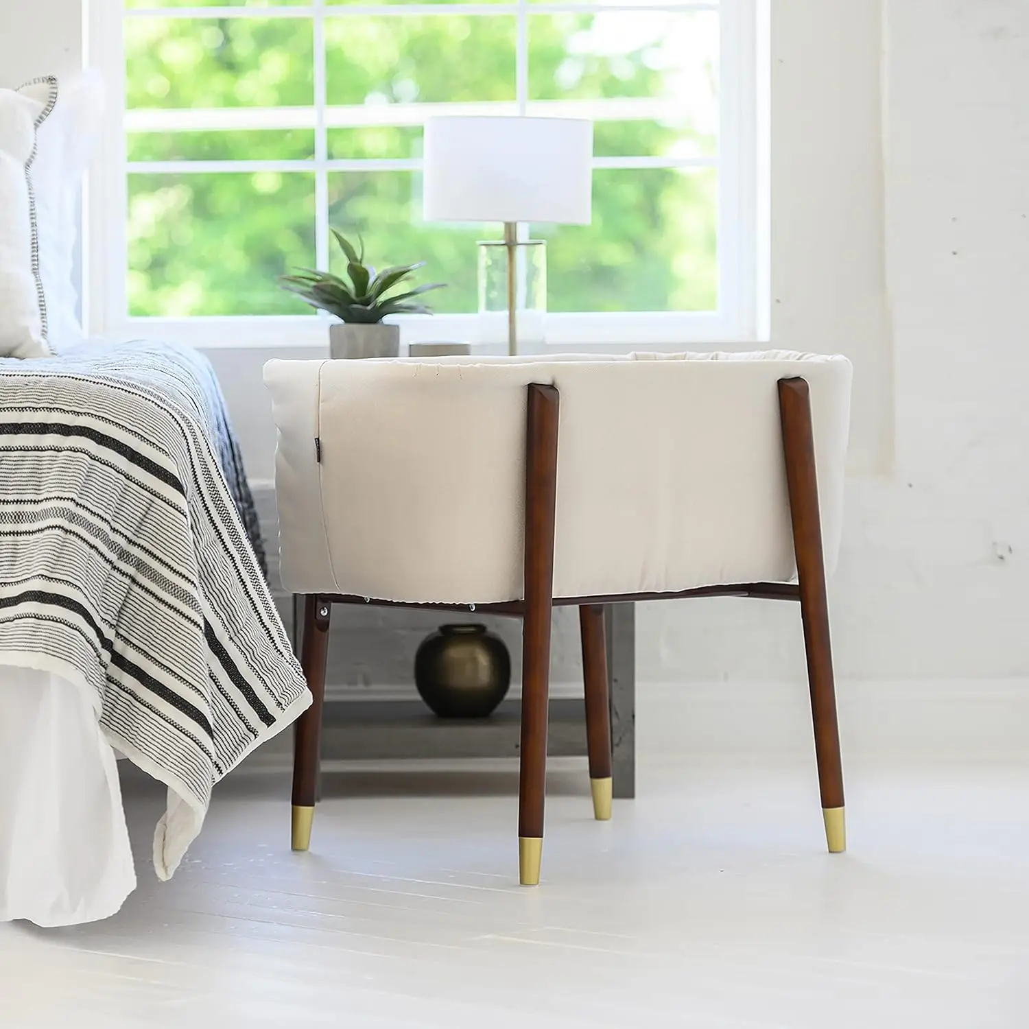 Sova Portable Baby Bassinet, Mid-Century Design with Extra Deep Walls for Newborns and Babies Safety