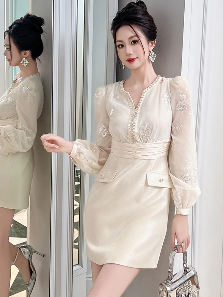 ชุดเดรสสั้นทรงดินสอผ้าชีฟองปักเลื่อมลายดอกไม้ คอวี ทรงเข้ารูป หรูหรา สง่างาม แฟชั่นสำหรับผู้หญิง เหมาะสำหรับโอกาสทั้งลำลองและเป็นทางการ