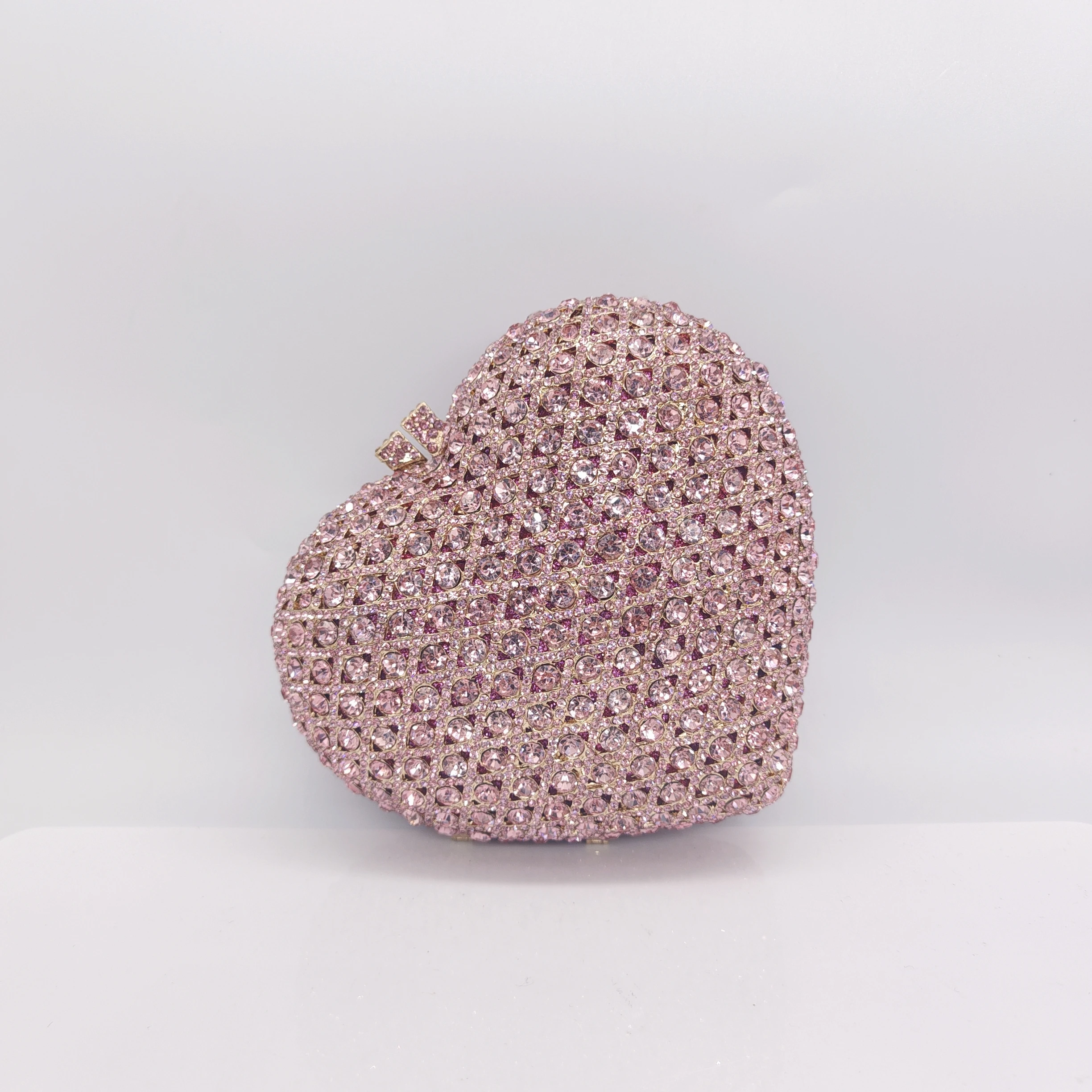 

Клатч в клетку в форме сердца, вечерняя сумка с клетчатым узором для женщин. OEM-романтический кошелек на заказ, низкий минимальный заказ оптом от заводского дира