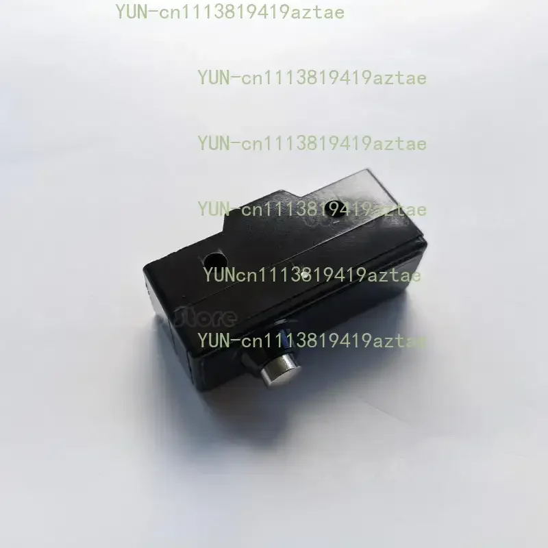 Micro switch XZ-15GD-B reed short button travel switch silver touchpoint 15A long life