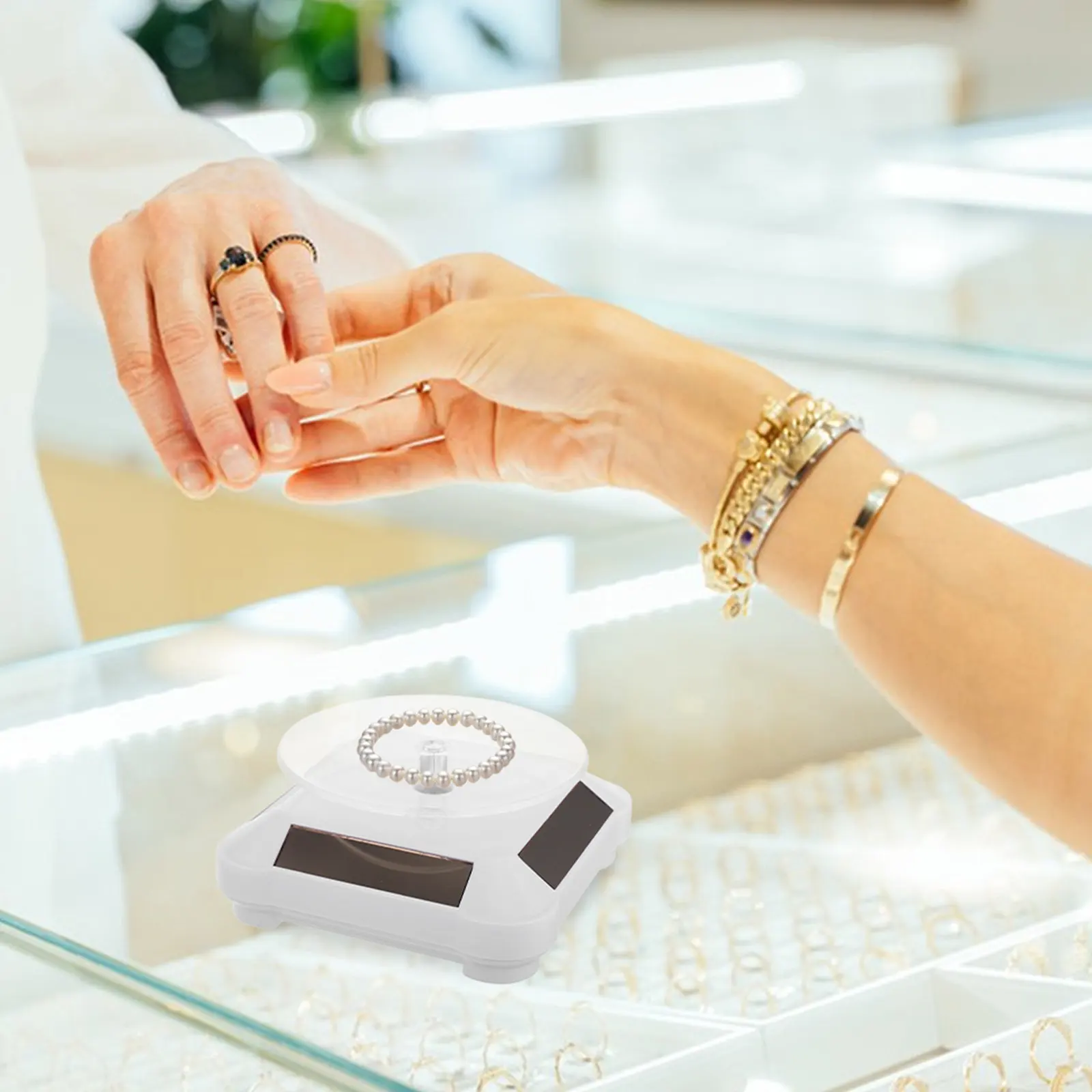 Solar Powered Rotating Jewelry Display Stand Sleek Design Exquisite ABS Finish Rotating Platform for Boutiques