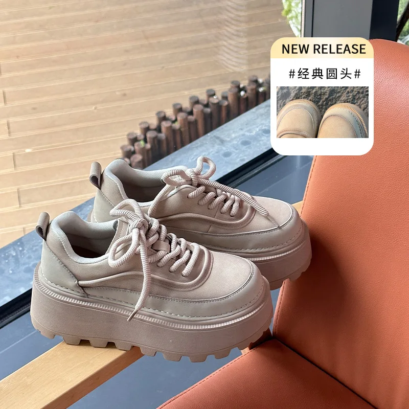 

Новые весенние женские кроссовки на платформе с увеличенной подошвой, белые, в стиле ретро, на шнуровке