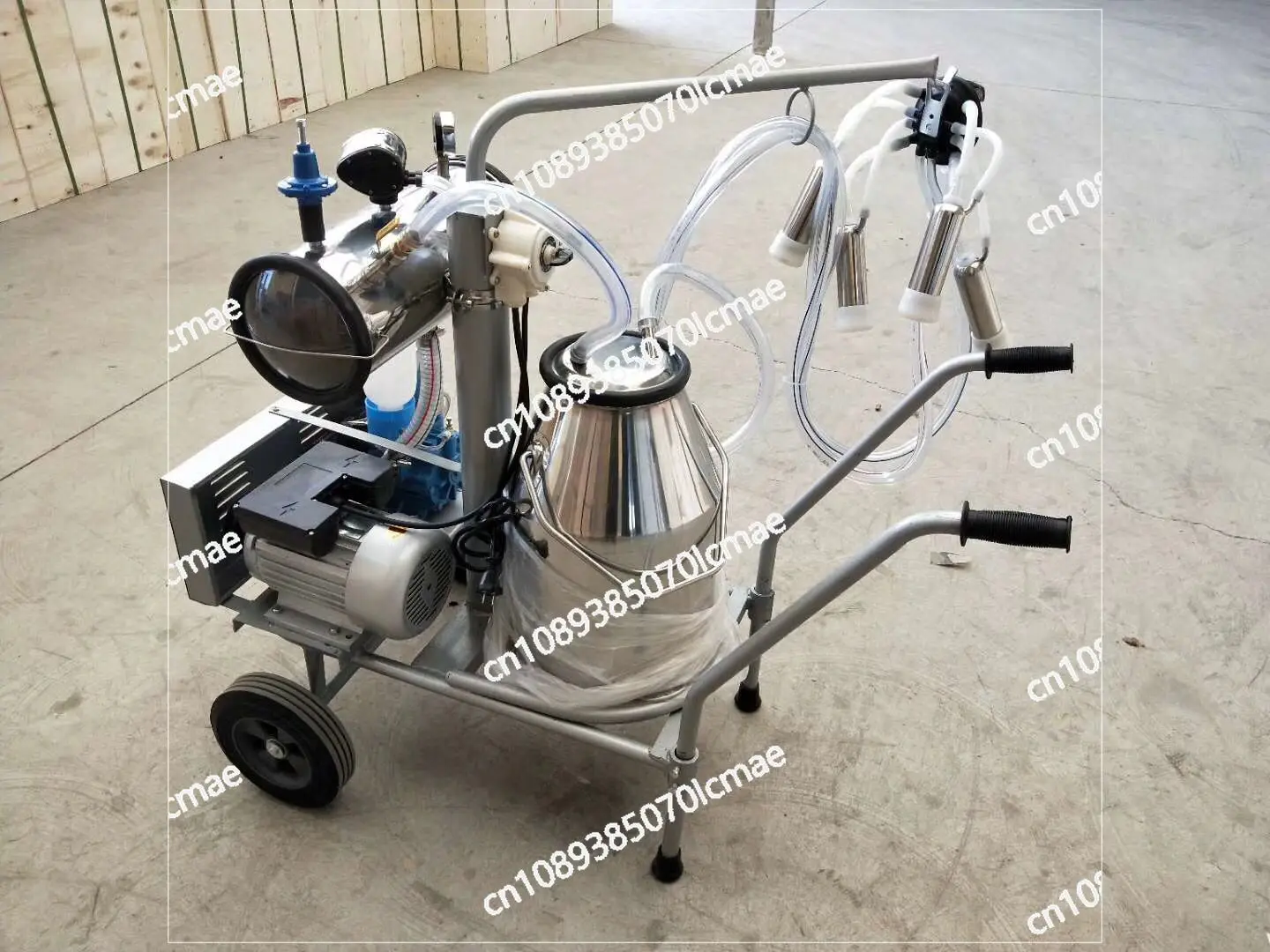 Vacuum Pulsating Cow Milking Machine, Dairy Pumping Machine, Household Electric Milking Machine for cattle and sheep