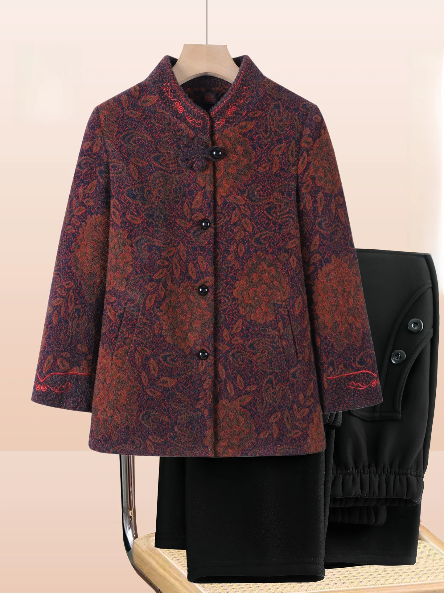 

Осенне-зимняя верхняя одежда для женщин: теплая куртка с воротником-стойкой и длинными рукавами в традиционном китайском стиле