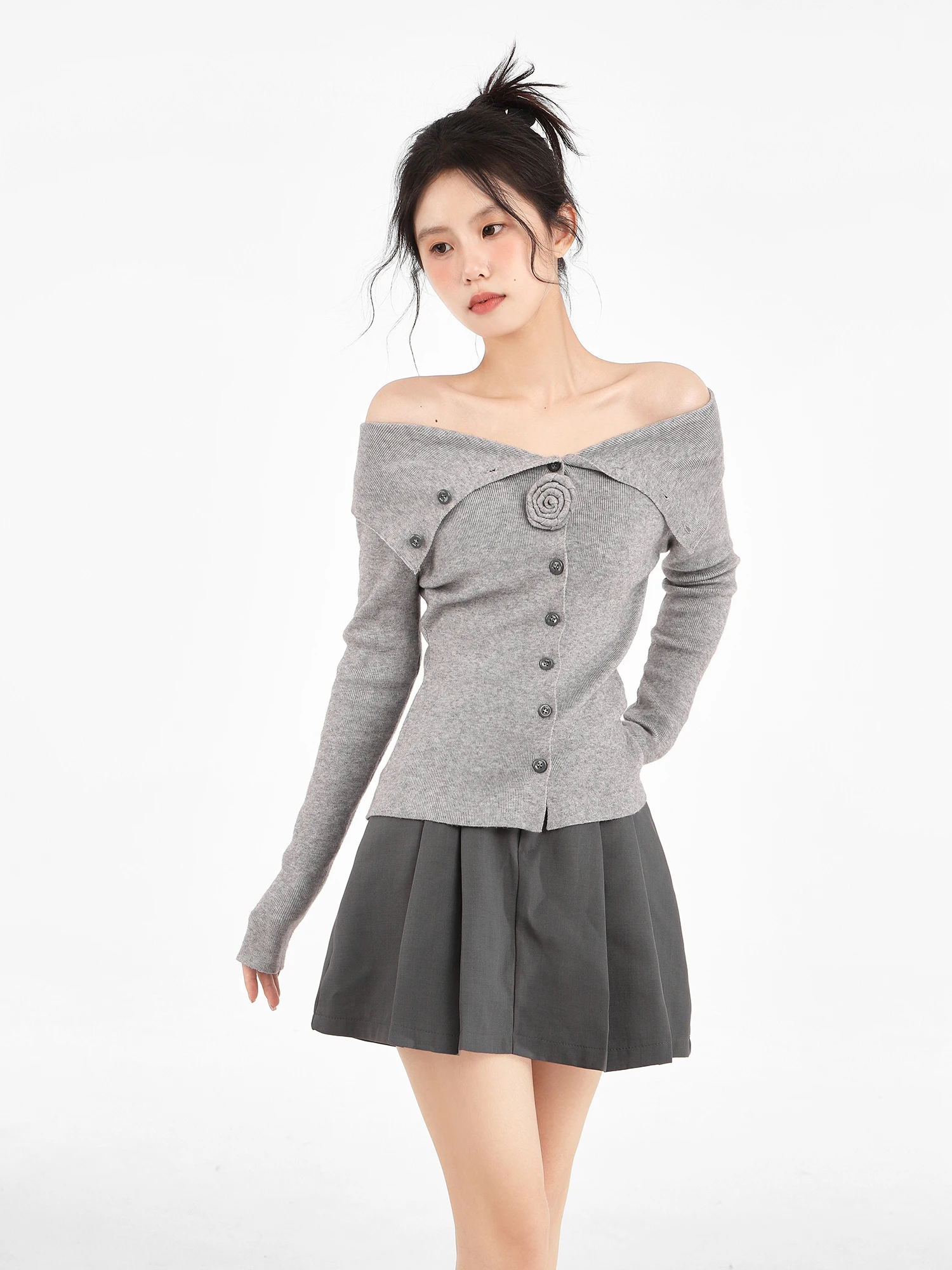 Long Sleeve Top Women'sGray off-Shoulder Lapel Knitwear Spring and Autumn Undershirt Sweater Three-Dimensional Flower Decoration