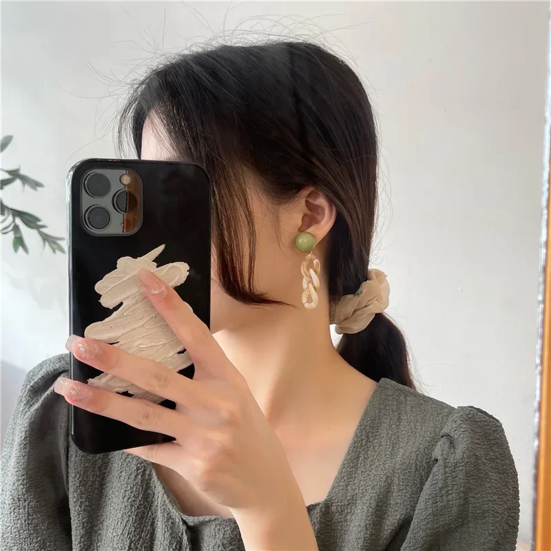 Korean Retro Gentle Temperament Long Clip Earrings No Hole Female Niche Green Irregular Geometric Ear Clip Earrings Non Piercing