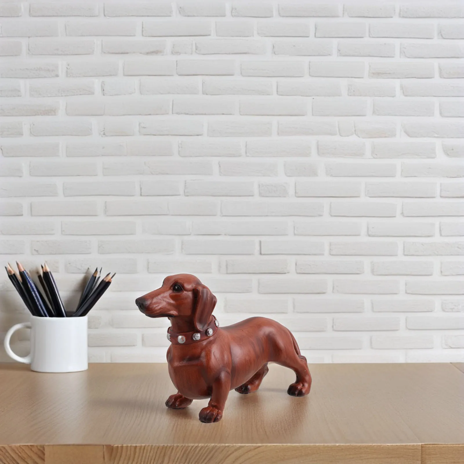 

Elegant Sausage Dog Decor Modern Minimalist Small Resin Animal Sculpture Home Office Desk Shelf Ornament Ornaments for The Home
