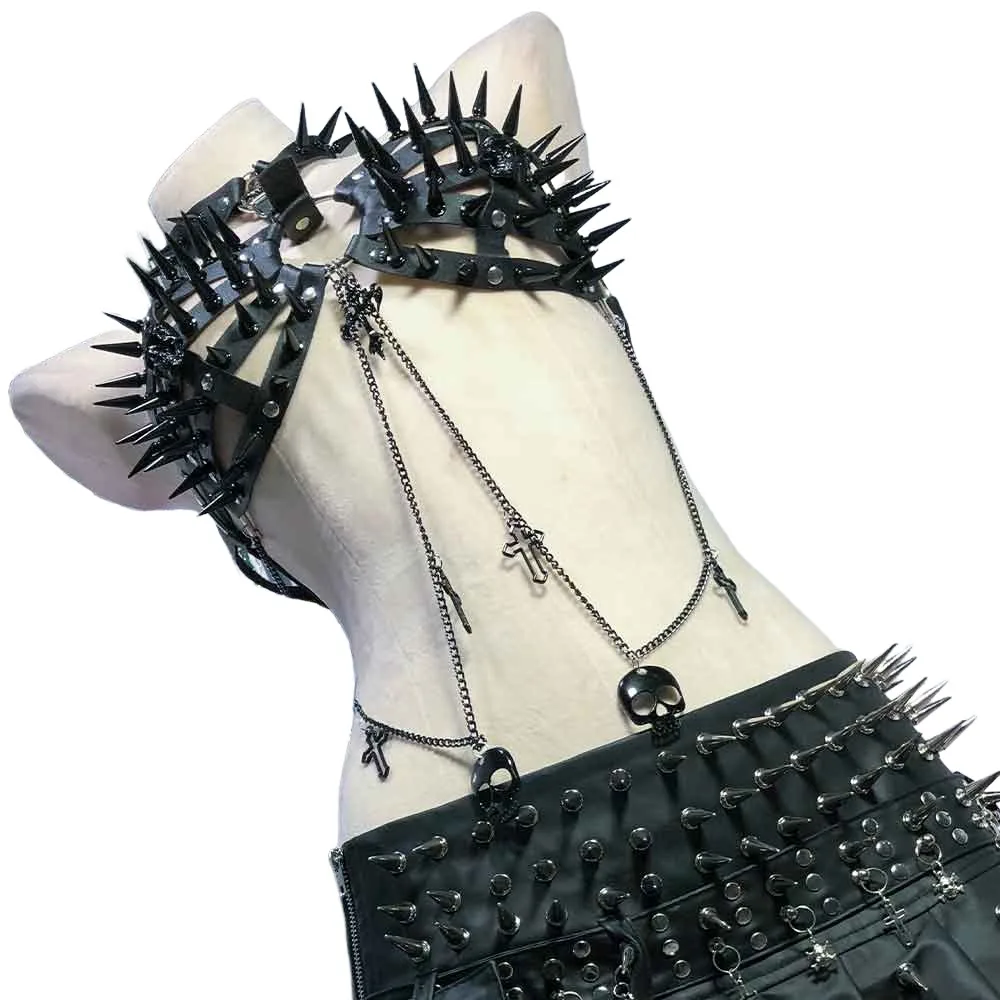 Goth Tops Y2K T-shirt Punk Mini Rock Clothes Gothic Tank Cyber Rave Outfits with Spikes Grunge Emo Clothing 90s Festival Bra