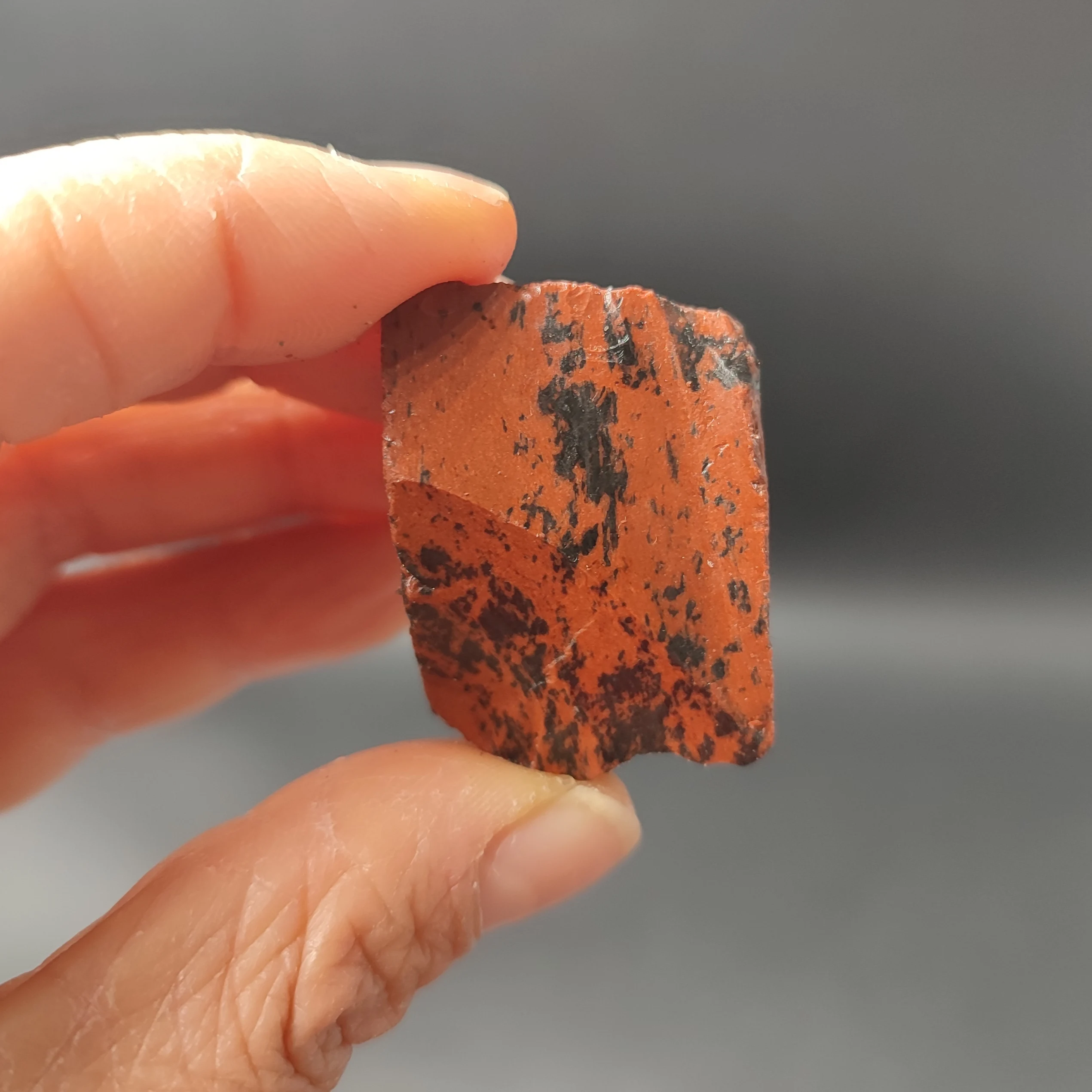 1pc Natural Raw Red Obsidian Rough Stone Quartz Crystals Rock Healing Reiki Mineral Aquarium Home Room Decoration Energy