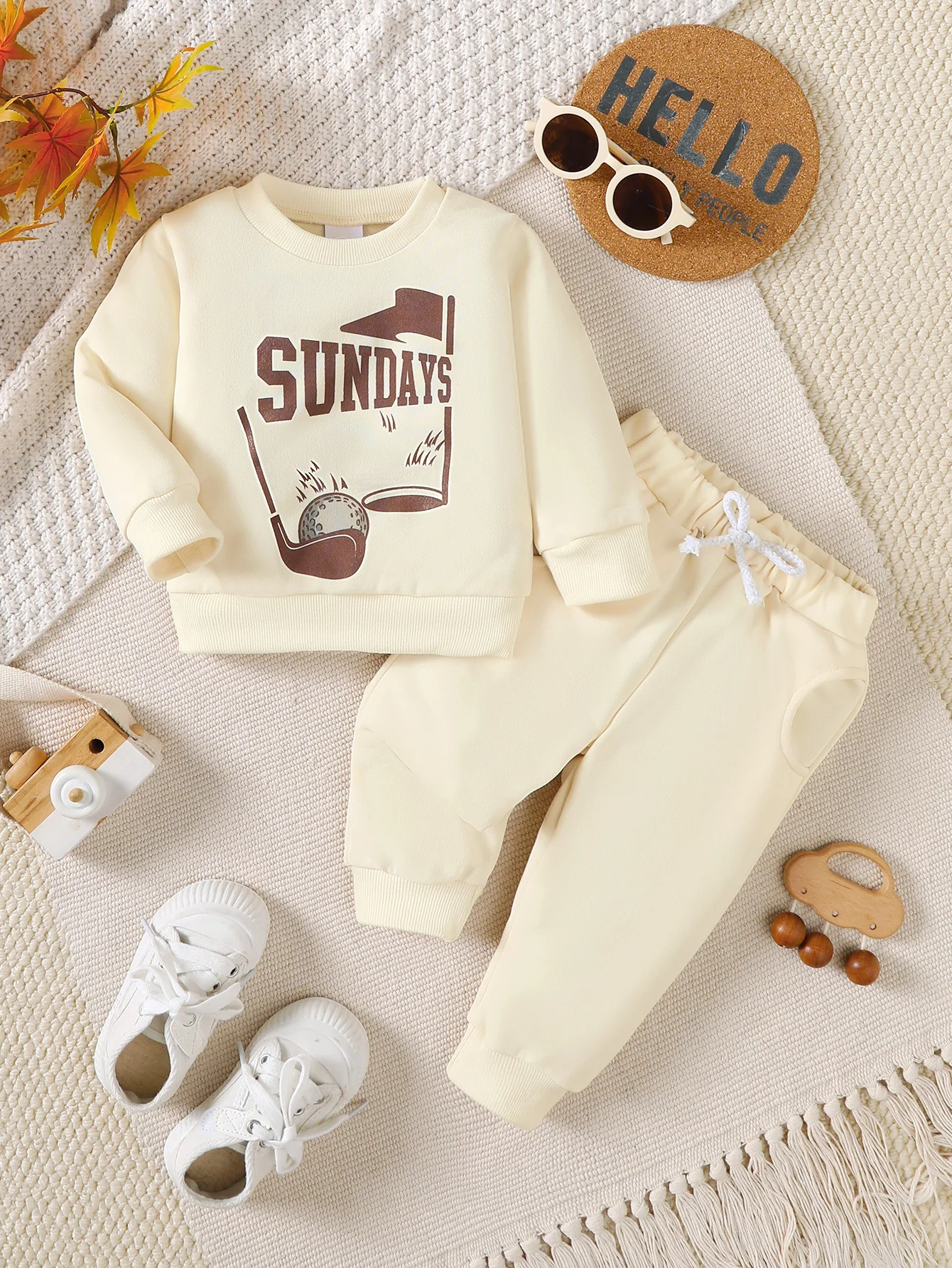 Girls round Neck Long Sleeve Sweatshirt & Pants Set Fashionable Print Pattern round Neck Top Suitable for Winter Casual Wear