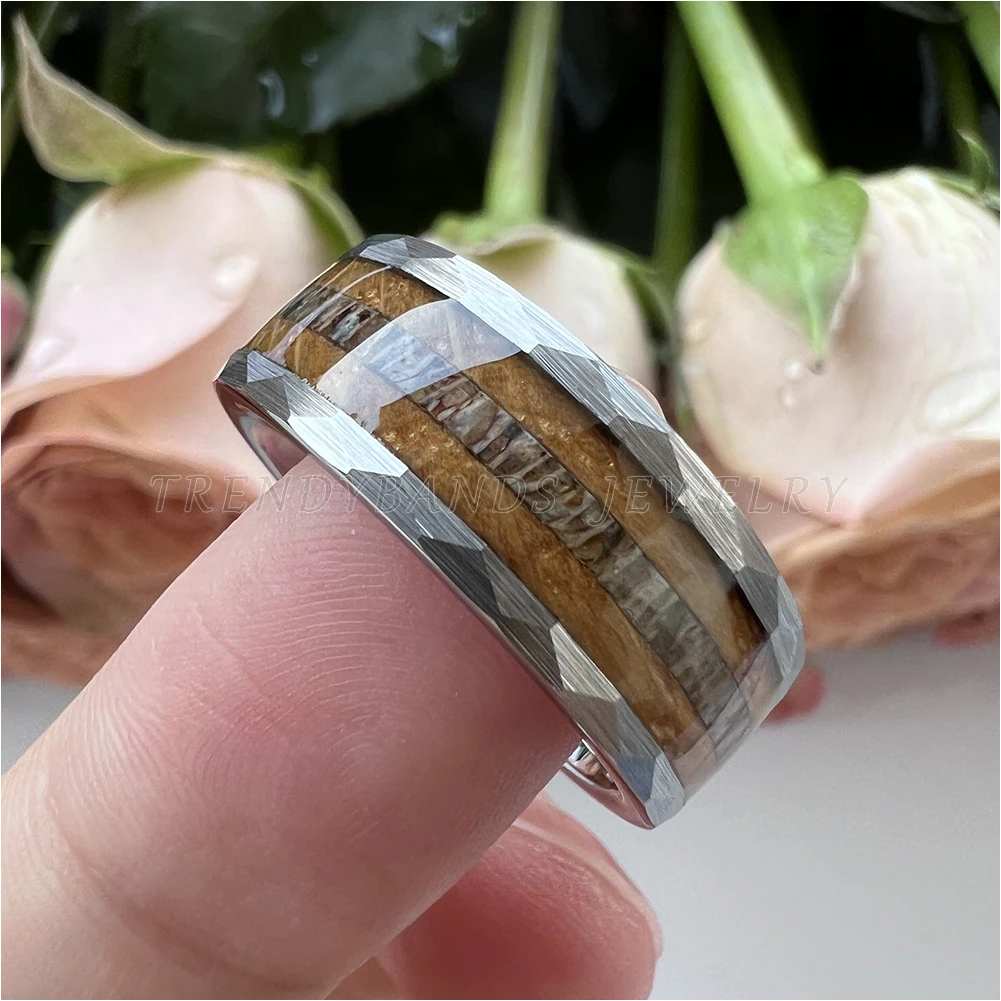 8mm Hammered Fashion Ring for Men Women Tungsten Carbide Engagement Jewelry Wedding Band Whisky Barrel Wood Inlay Brushed Shiny – Detail 4