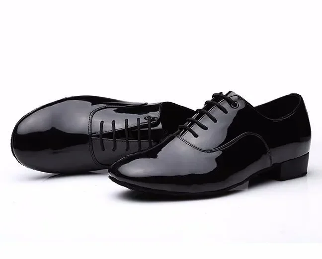 Discount New High Quality White Black PU Leather Men's Ballroom Dance Shoes/ Salsa Tango Dance Shoes/ Latin Dance Shoes Men