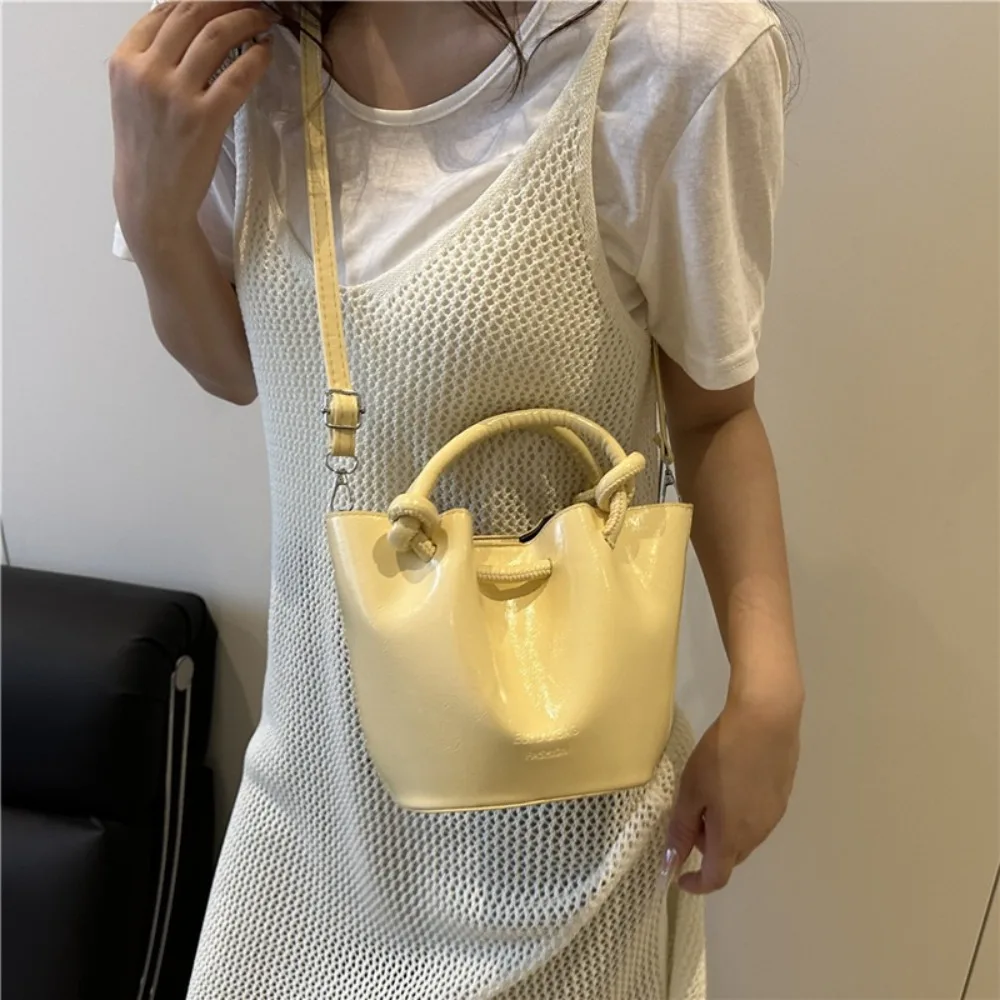 

Simple Korean Leather Bucket Bag Pleated Square Single Shoulder Bag High-grade Small Women’s Handbag Girls