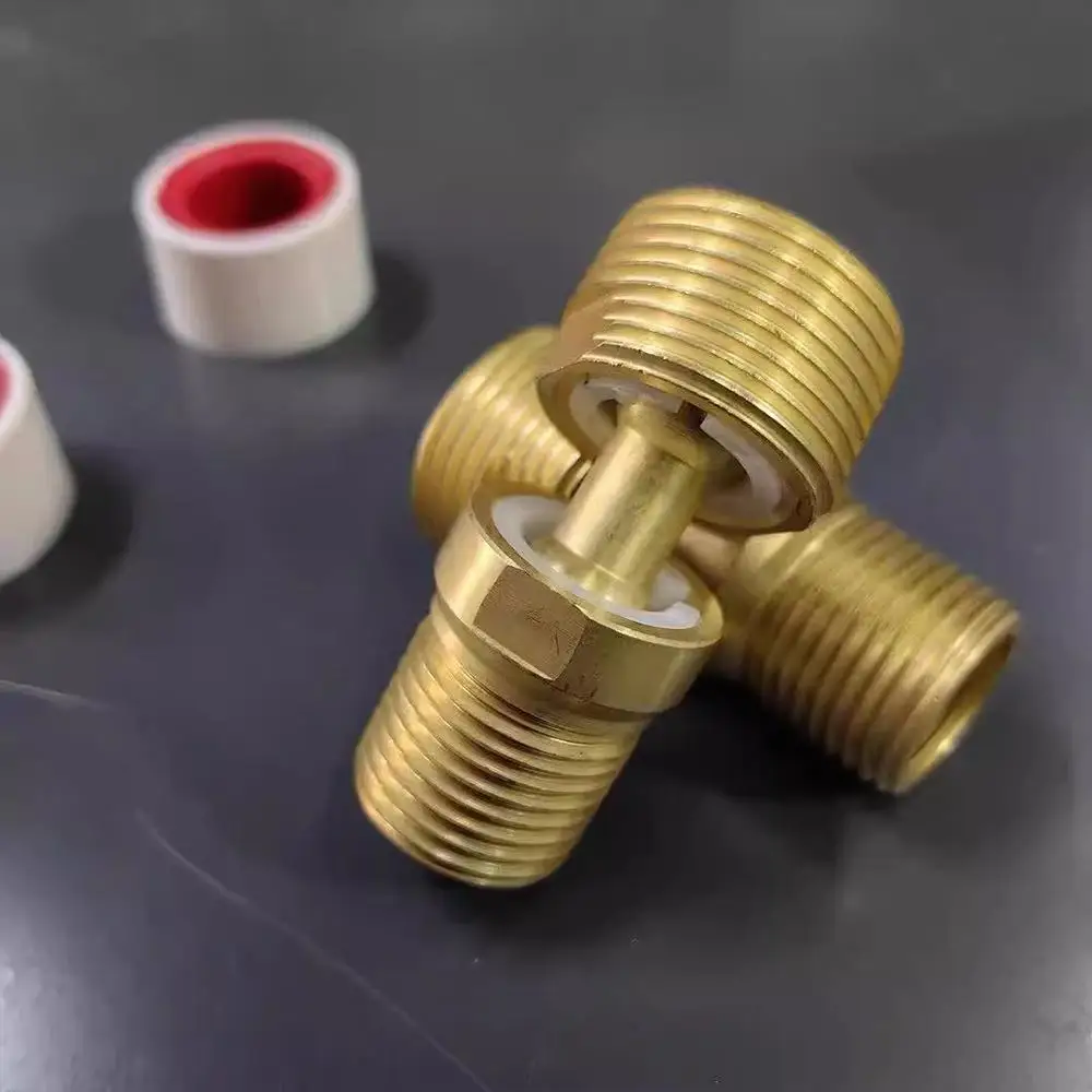 Shower Head Swivel Ball Adapter, Brass Adjustable Shower Arm Connector for Bathtub Faucet Universal Bathroom Showering Component