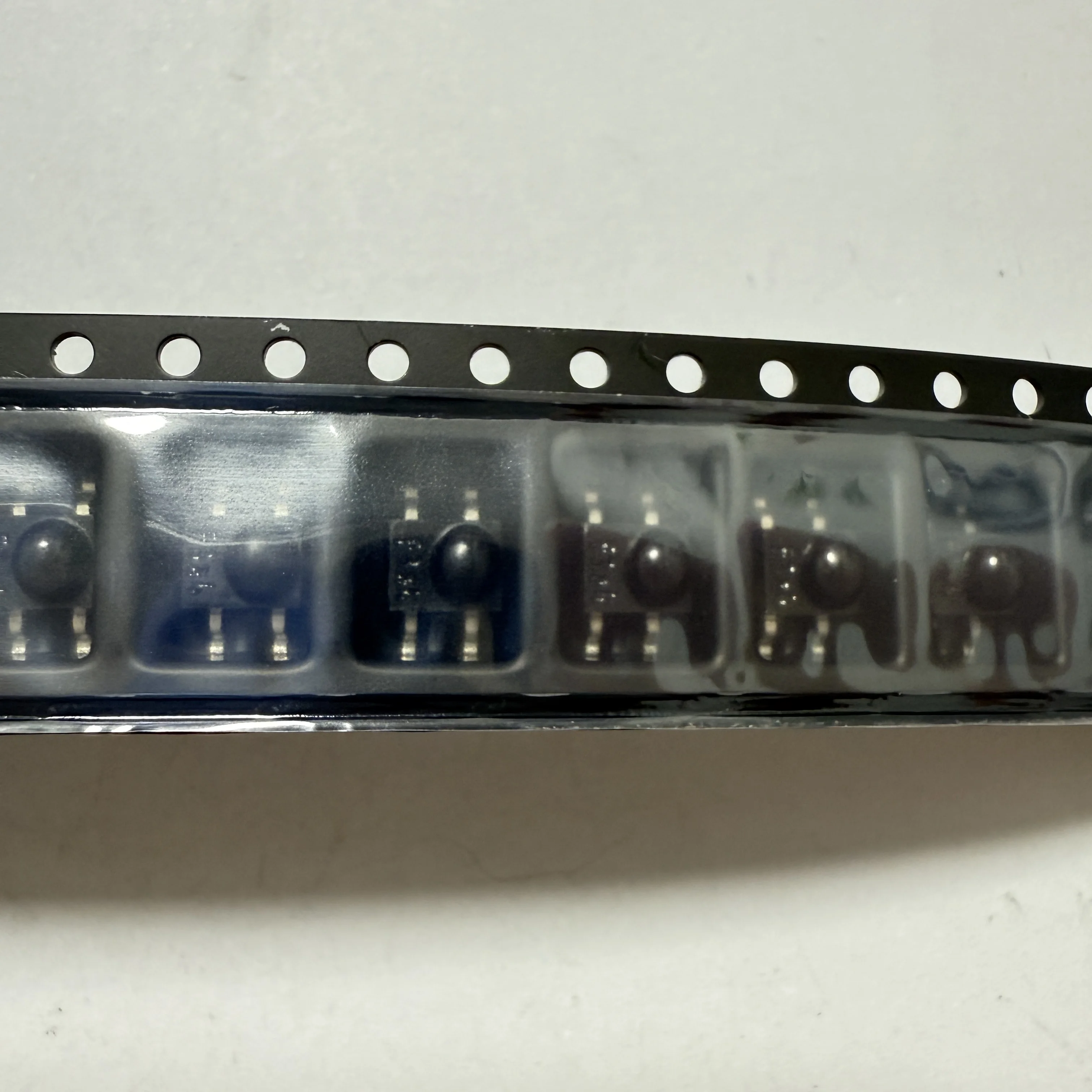 50PCS/LOT IRM-H638T/TR2 (Infrared remote control receiver head)