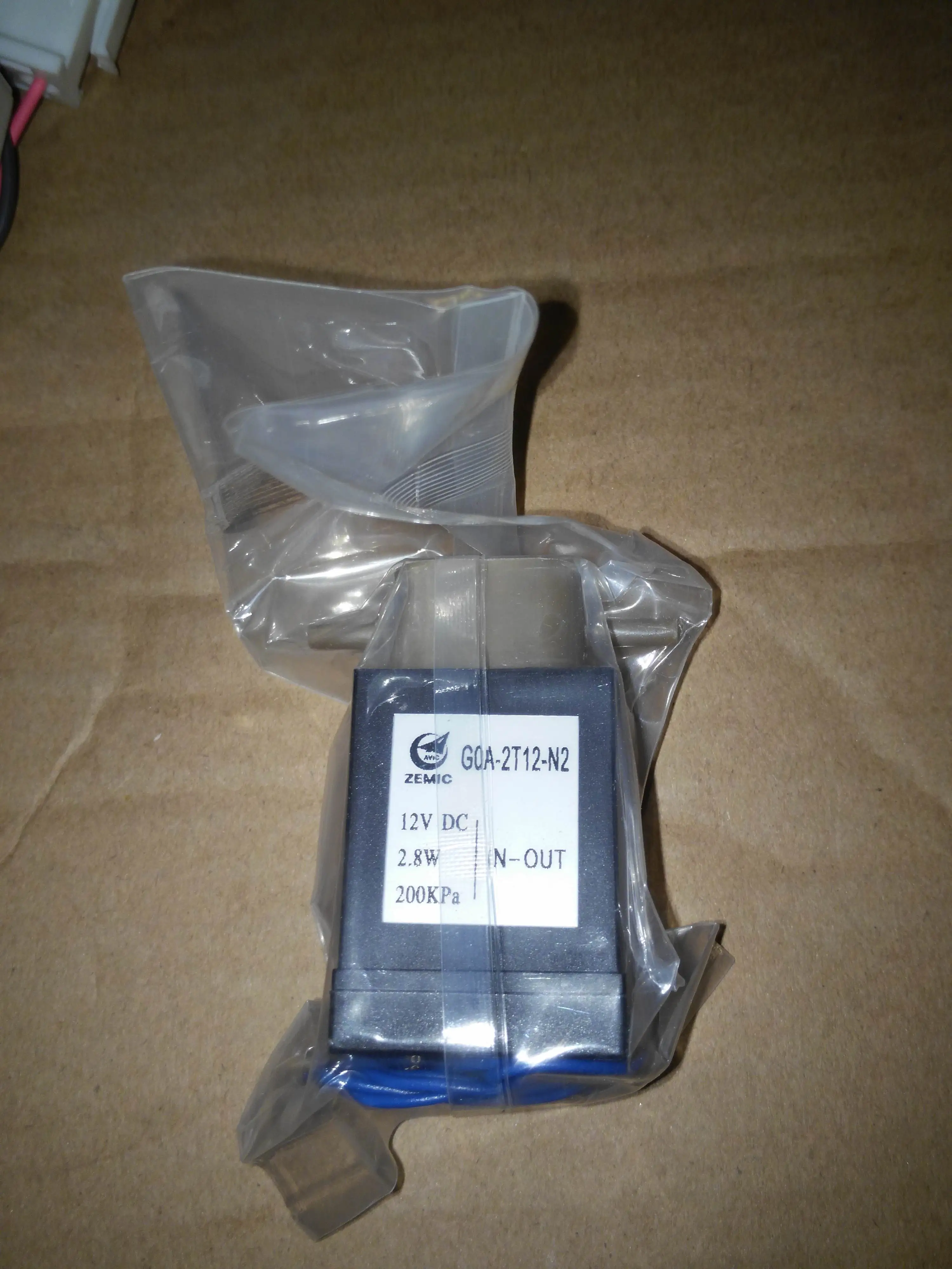 

Zemic solenoid valve AVIC solenoid valve goa-3t12-n2 goa-2t12-n2 god-3t12-n2 god-2t12-n2