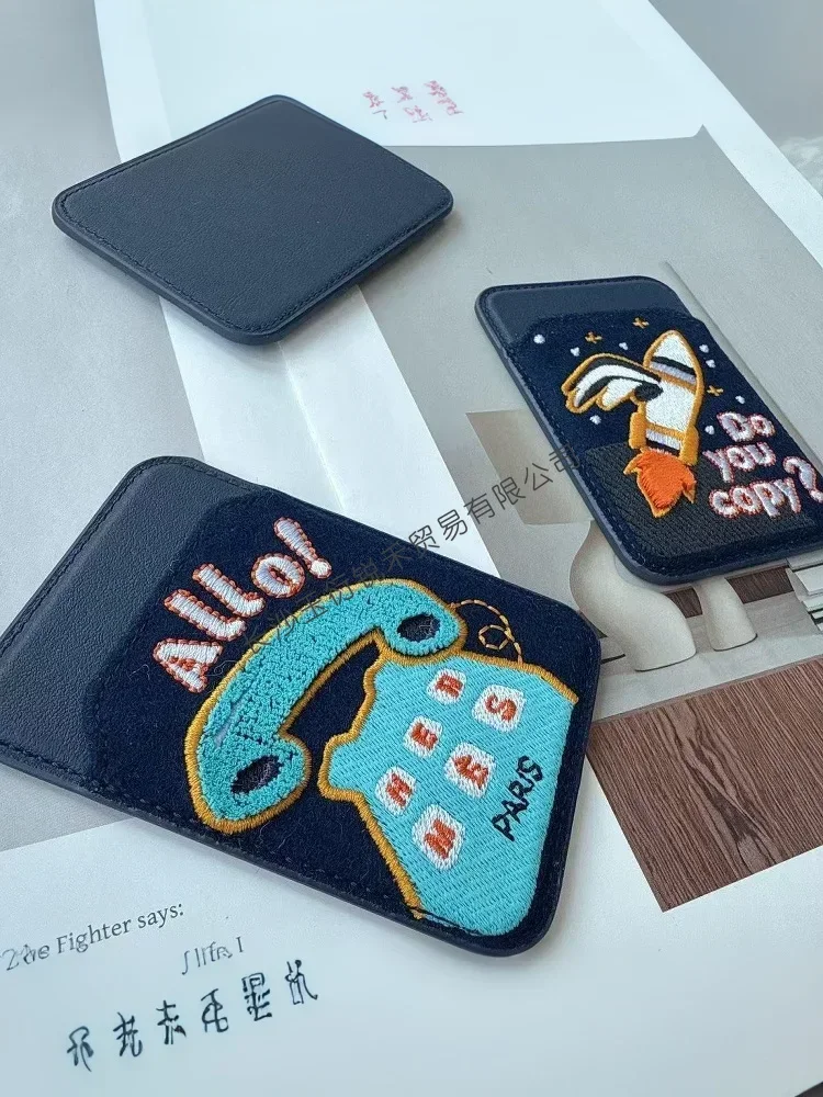 With GPS Anti-loss Function, Ultra-thin Embroidered Leather Card Storage, Magnetic Can Be Attached To The Mobile Phone Case