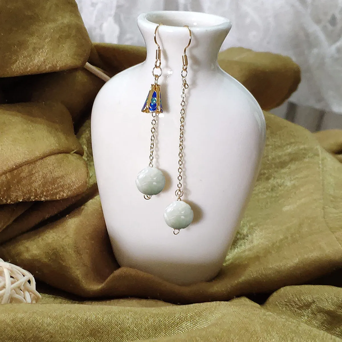 1Pcs Premium Natural Stone Lotus Beads Pre-Drilled for Jewelry Making DIY Craft Beading Accessories Dress Hair Hat Decoration