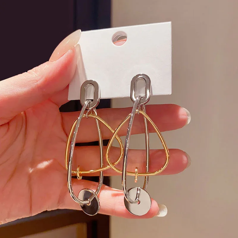 1 Pair Silver Needle Geometric Water Droplet Triangular Round Disc Earrings - Exaggeratedly Simple and Elegant Great Earrings!