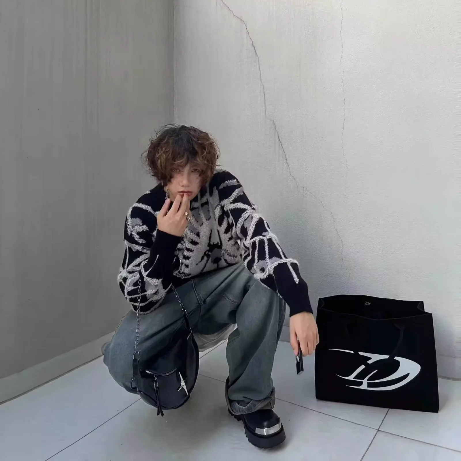 

Корейский вязаный свитер с узором паутины, мужской, свободный, теплый, зимний, модный, повседневный, свободного кроя, из полиэфирного волокна, с длинными рукавами