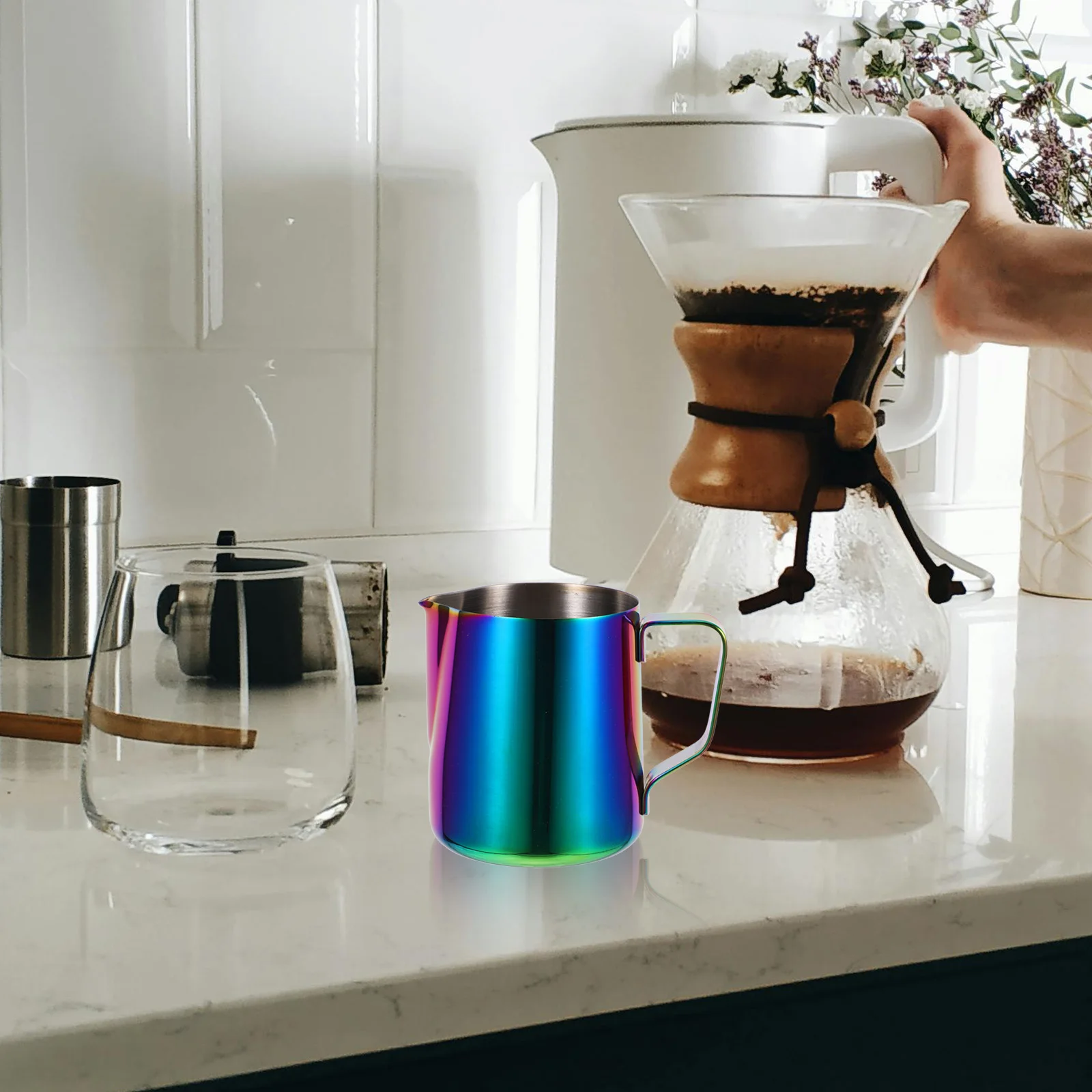 

Latte Coffee Cup Milk Frothing Container with Spout Espresso Frother Kettle Pitcher for 304 Stainless Steel Small Forthting