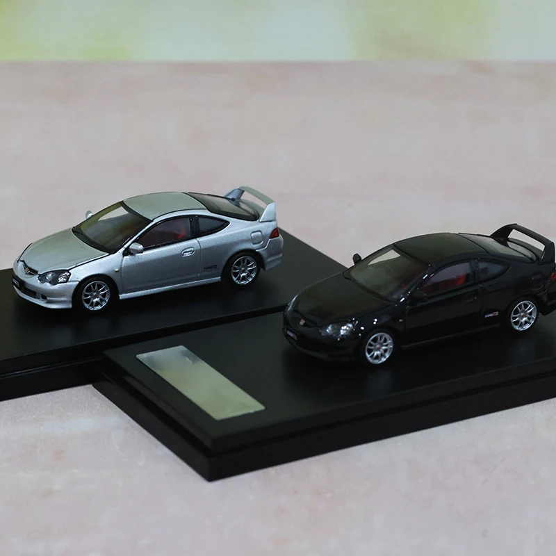 LCD 1:64 INTEGRA TYPE R DC5 The machine cover can be opened. Alloy car model collection