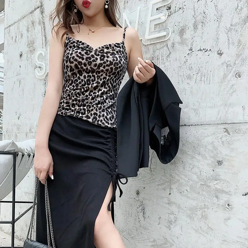 2024 Elegant Fashion Harajuku Slim Fit Women's Clothing Loose Sweat Casual All Match Tops Women Korean Version Sleeveless Tanks