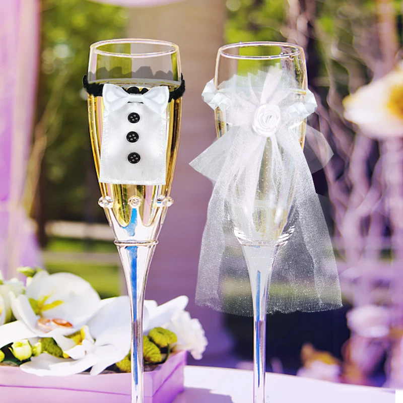 2pcs/set Bride Groom Wine Cups Champagne Glasses Ornaments Glass Bottles Cover DIY To Be Bridal Shower Bachelorette Party Decor