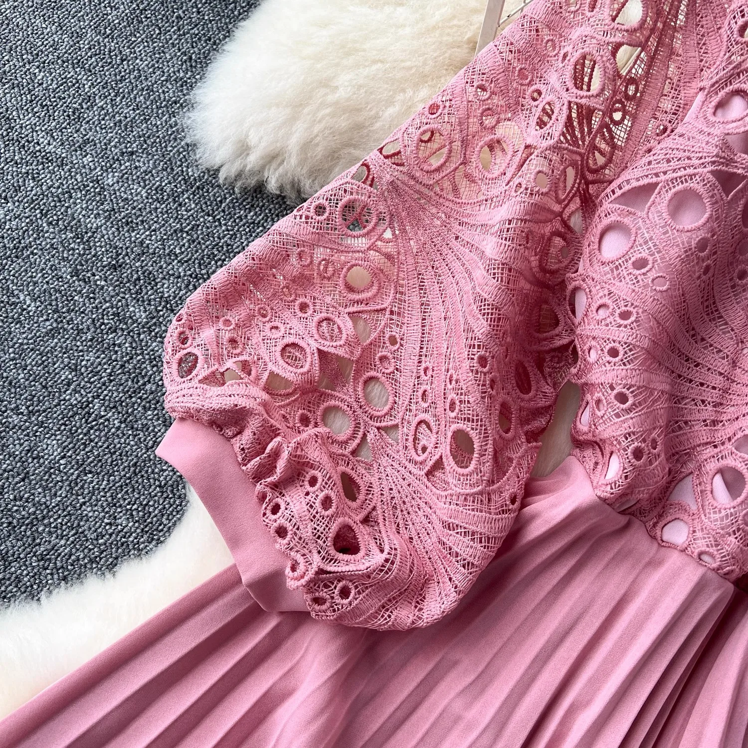 Crochet Lace Hollow Out Embroidery Patchwork Pleated Dress Women\'s O-Neck Lantern Sleeve Slim High Waist Holiday Party Clothes