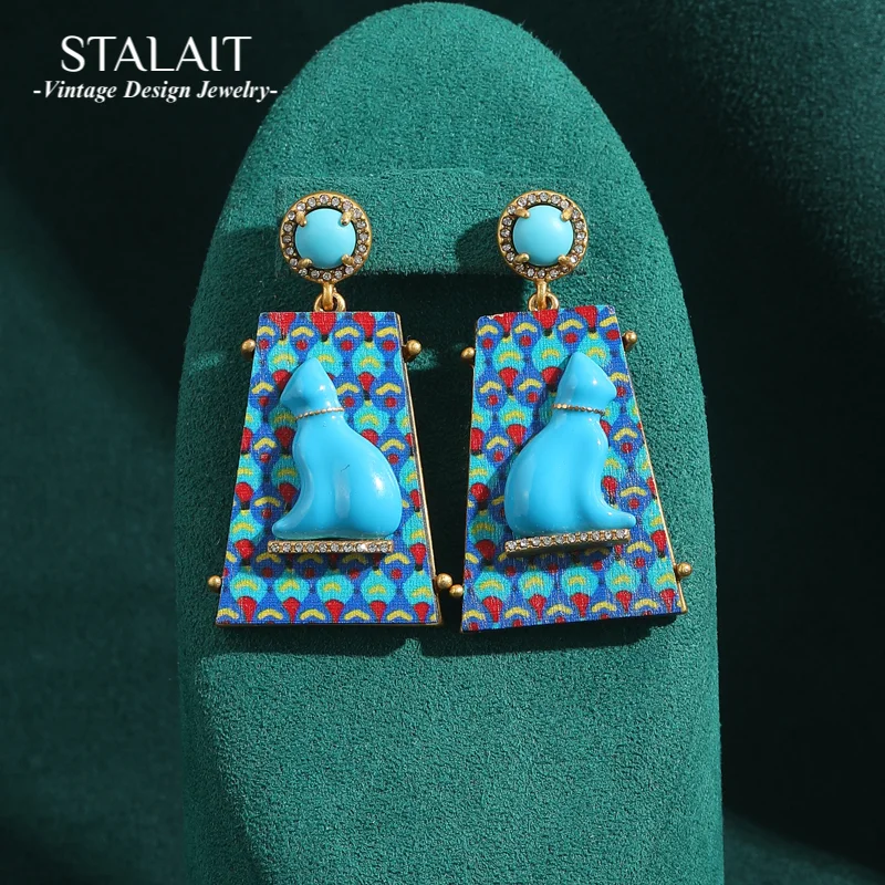 

Vintage Contrasting Blue Enamel Cat Earrings Dangle Exaggerate Luxury Retro Antique Jewelry for Woman Gold Color Accessories