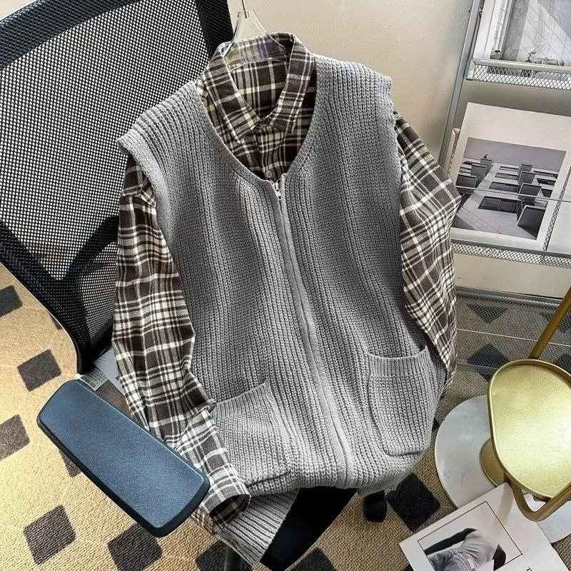 

American Style Knit Cardigan Vest With Zipper Unisex Round Neck Loose Fit Couple Outerwear Solid Color Spring Autumn Fashion Top