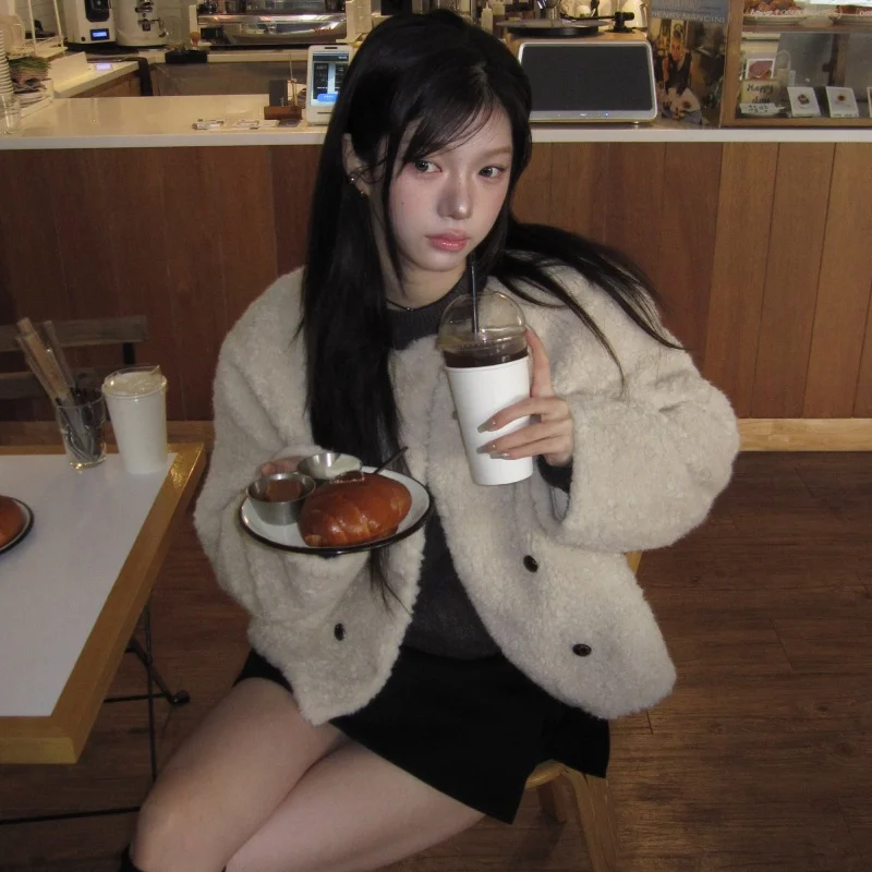 

Ladies Chic round Ne Lamb Fur Jaet Winter Season Loose Fit Luxury Sle Korean Faion ort Outerwear Coat for Women