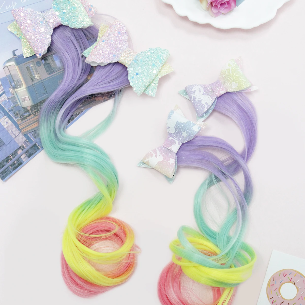 

Красочные заколки для наращивания вьющихся волос с блестящим бантом, милые заколки для волос с бантиком из синтетических волос, подходят для повседневного ношения