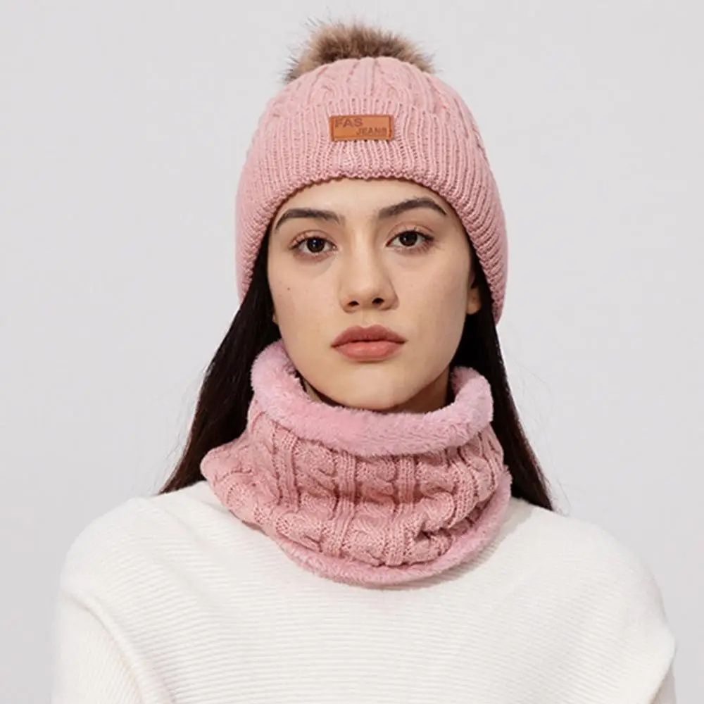 Set Sarung Tangan Syal Beanie Wanita Musim Dingin Modis Topi Beanie Tebal Rajut dengan Pom Penghangat Leher Hangat Cuaca Dingin