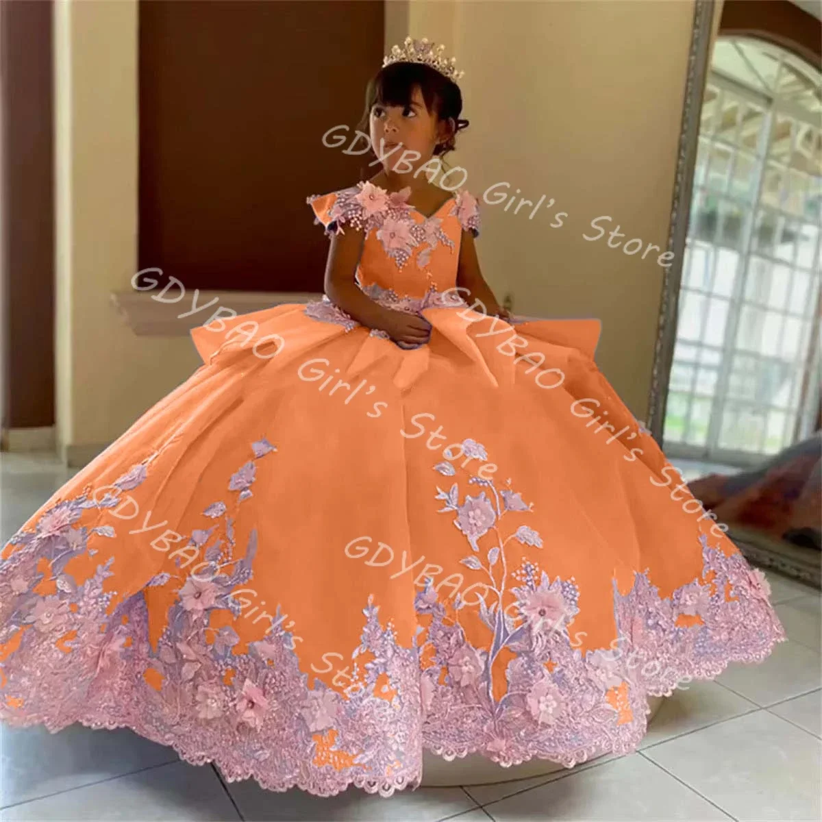 Vestido de baile Vestidos de niña de flores para boda 2025 Apliques de encaje Vestido de desfile de princesa Vestidos hechos a medida de primera comunión para niños