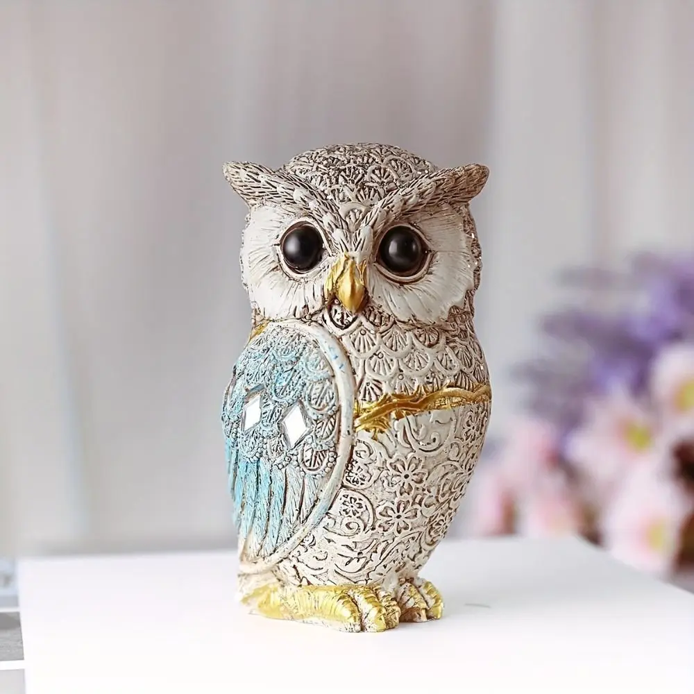 

Crafts Resin Owl Statue Vivid Retro Animal Sculpture Cute Bird Miniature Figurine Cabinet