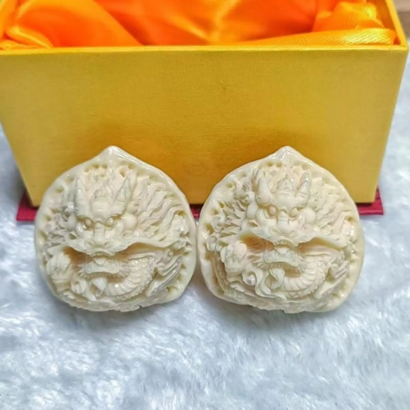 1Pair Chinese Walnut Ball Meditation Game for Mindfulness Focus Finger Coordination Concentration Workplace