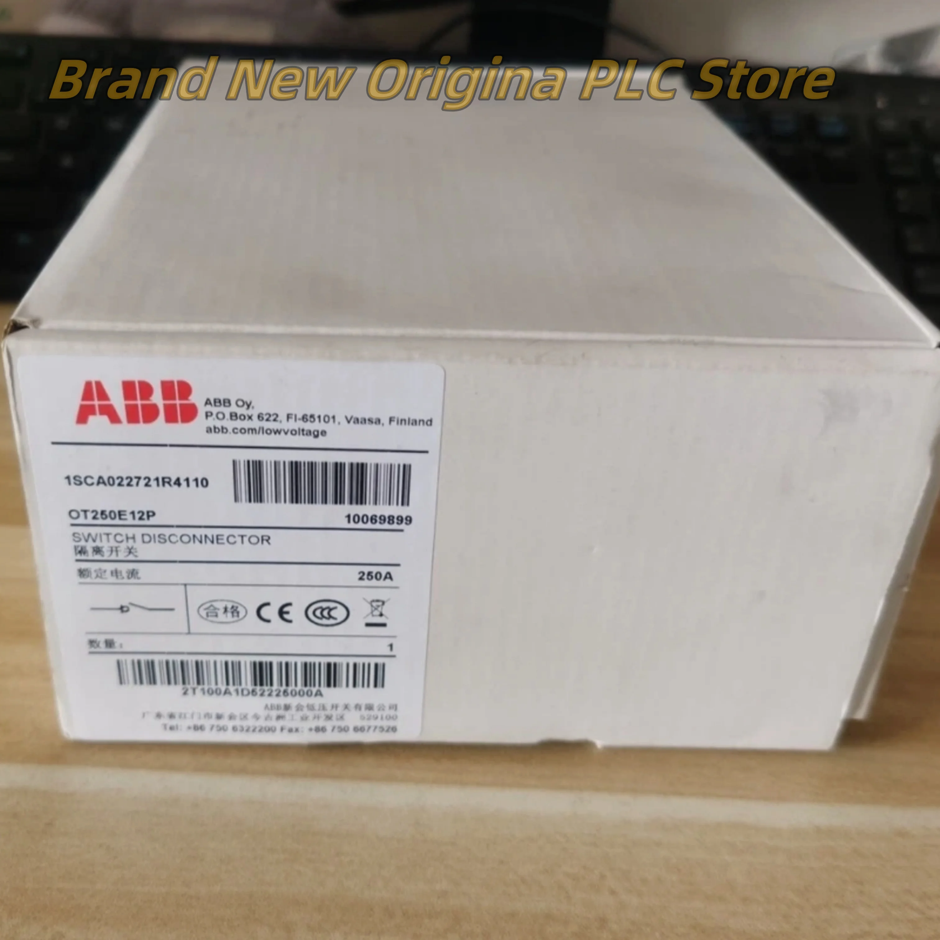 

OT250E12P 1SCA022721R4110 Изолирующий переключатель новый в коробке