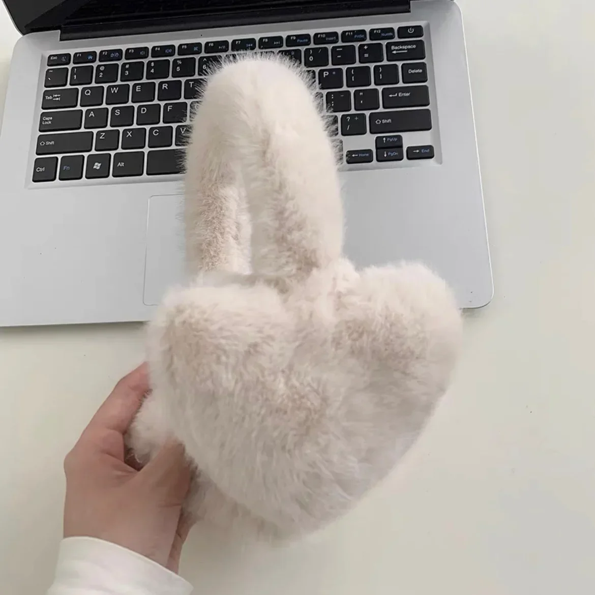 Y2k كوريا النساء Kawaii الوردي الحب القلب غطاء للأذنين شتاء دافئ سميكة اليابانية JK حماية الأذن الدراجات سماعات الأذن اكسسوارات