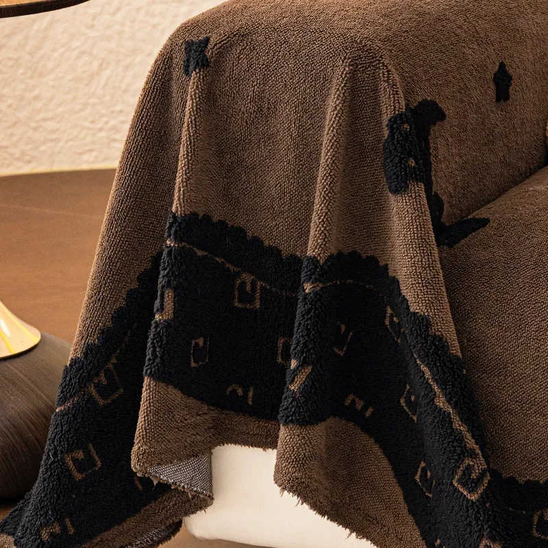 Light Luxury Home Decor Sofa Towel Thick Soft Anti Cat Scratch Sofa Protective Cover One Piece Fully Covered Sofa Cover Cloth