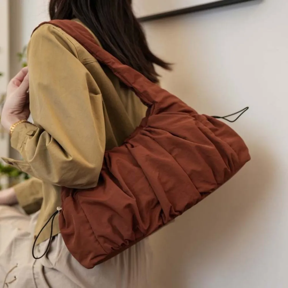 캐주얼 나일론 클라우드 숄더백 드로스트링 한국 인스 스타일 클라우드 토트백 대용량 휴대용 클라우드 핸드백 학생용