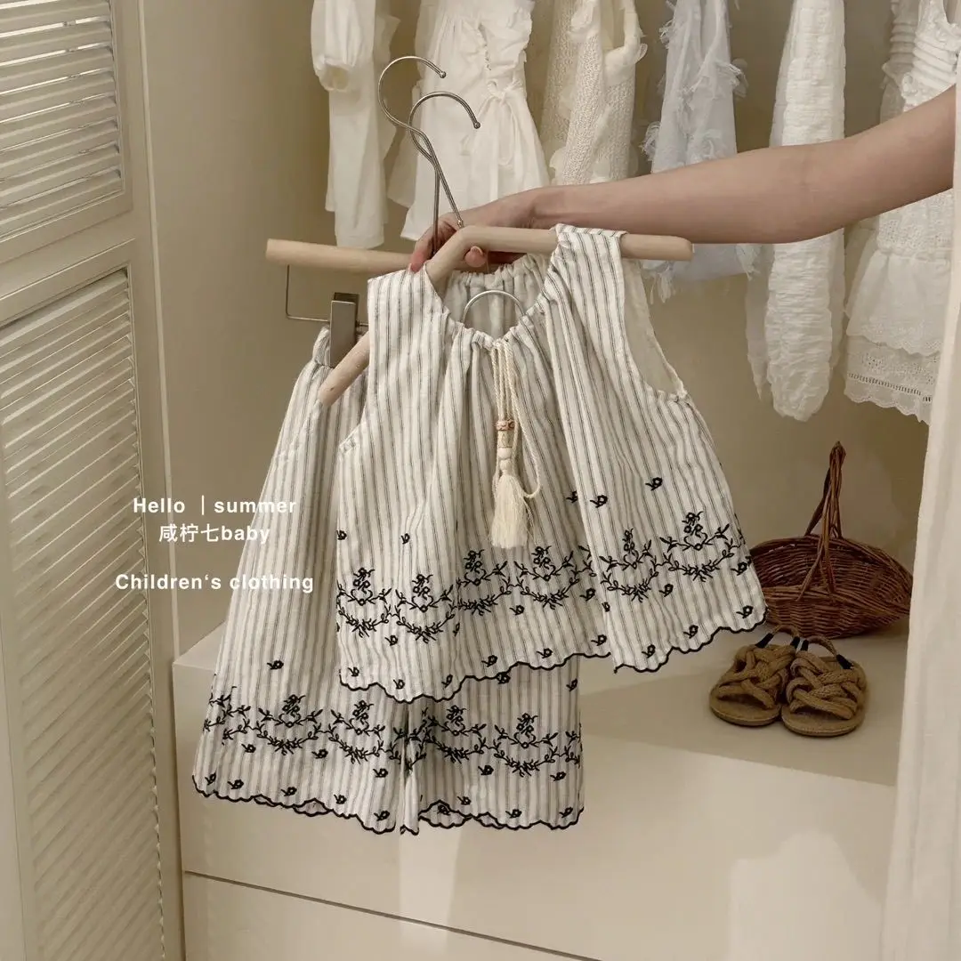 الفتيات الدانتيل المطرزة دمية قميص مجموعة طفل 2025 صيف جديد سترة أنيقة تحمل شعار لعبة البيسبول الأطفال السراويل قطعتين مجموعة #2