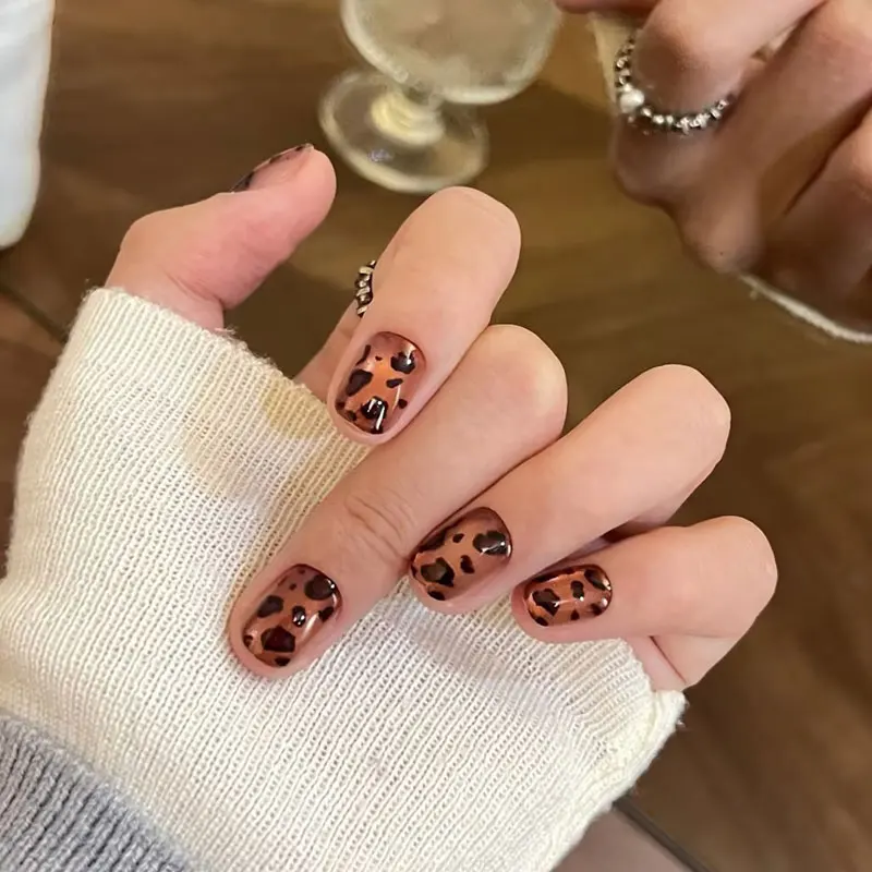 10 Stück Französischer Stil Leopardenmuster mit Katzenaugen-Effekt Aufklebbare Nägel Kurze Ovale Form Hochwertige Nagelspitzen Maniküre-Aufkleber Nagelkunst – Detail 3