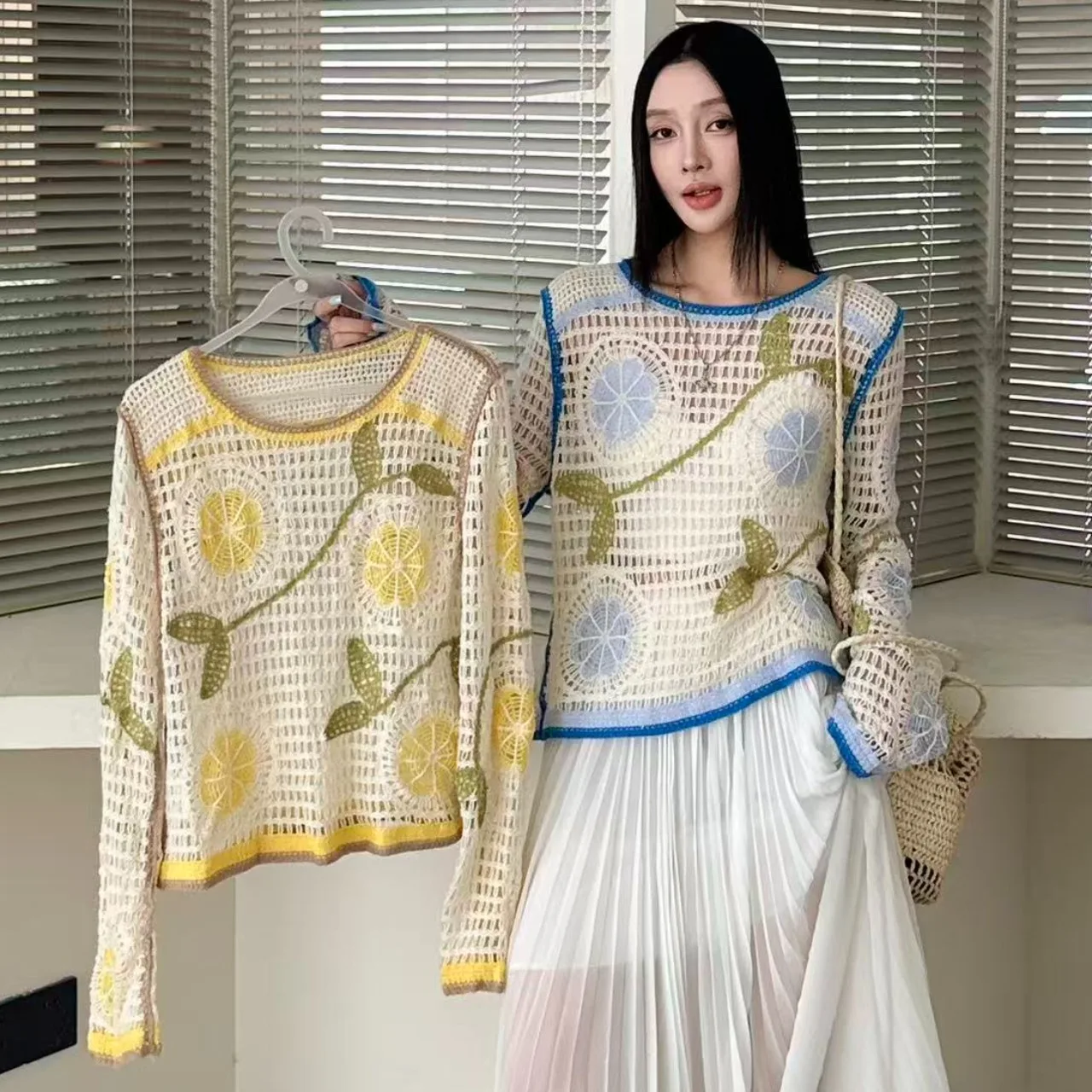 

Casual Crocheted Hollow out Sun-Protective Knit Top for Women New Summer Fashionable Color-Blocked Embroidery Long Sleeve Kniwea