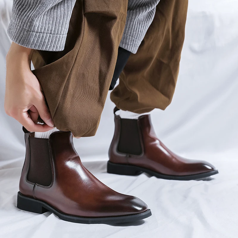 Autumn/Winter Black/Coffee Genuine Leather Pointed Toe High-top Bullock Oxford Dress Shoes For Men Ankle Business Chelsea Boots