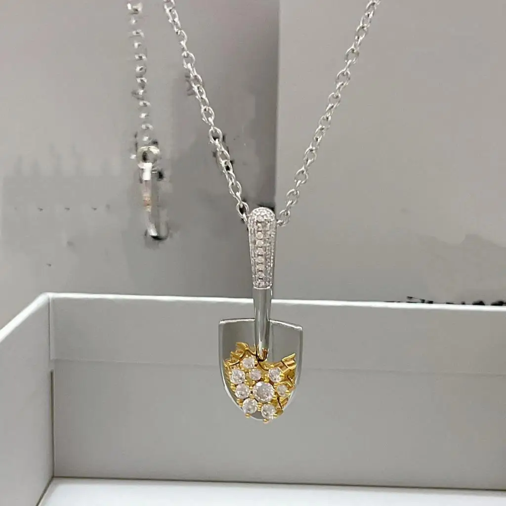 

Copper Plated Gold Small Shovel Necklace Light Luxury Senior Sense Micro Inset Zircon Small Design Collarbone Chain Female