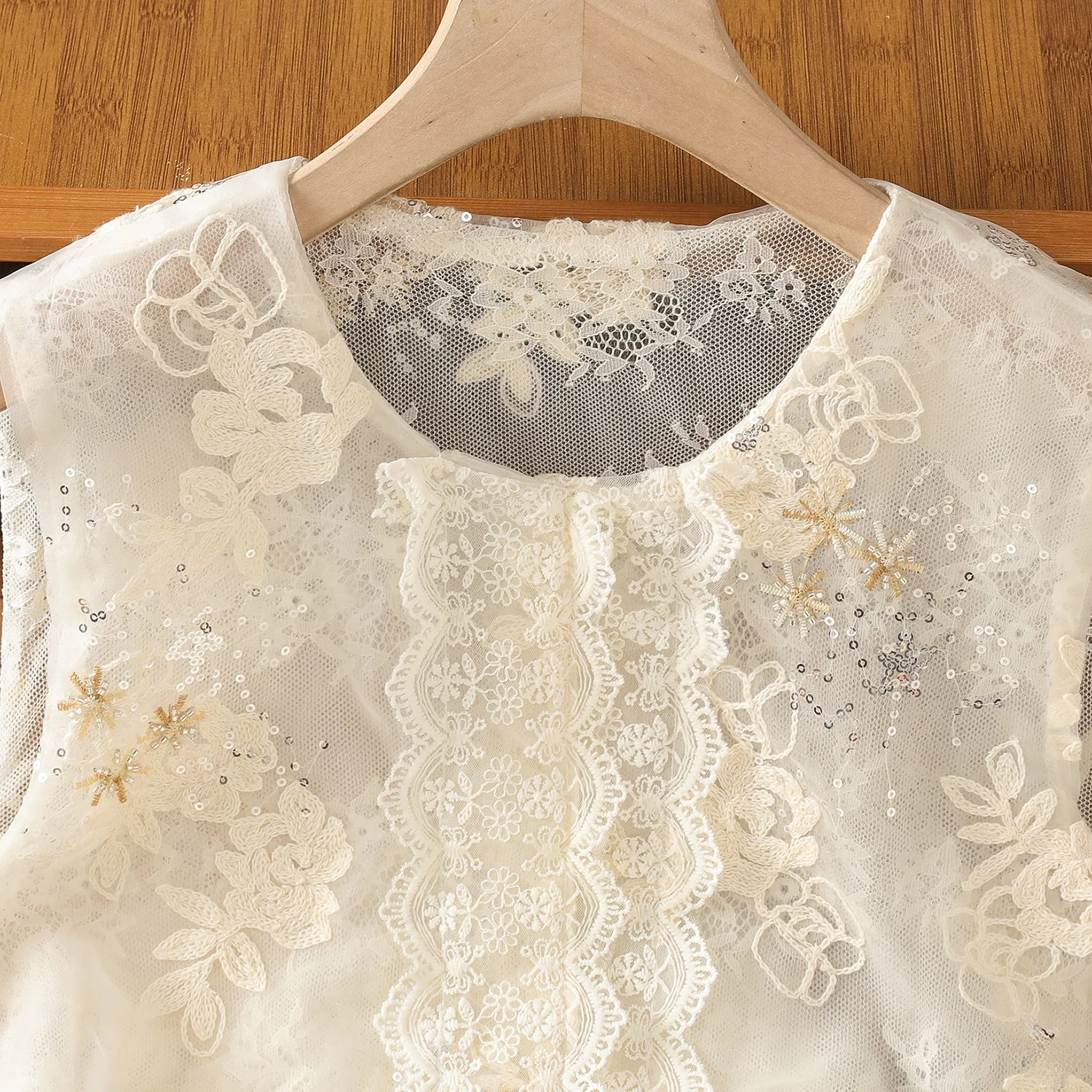 سليم صالح تنفس رقيقة المرأة irt عادية Faionable أوائل الخريف جديد Sle فضفاض الدانتيل تقليم متجدد الهواء أعلى فام ملابس علوية #3