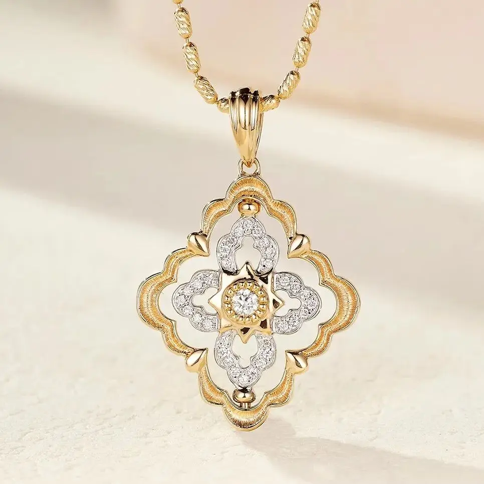 

18K gold hollow diamonds pendant