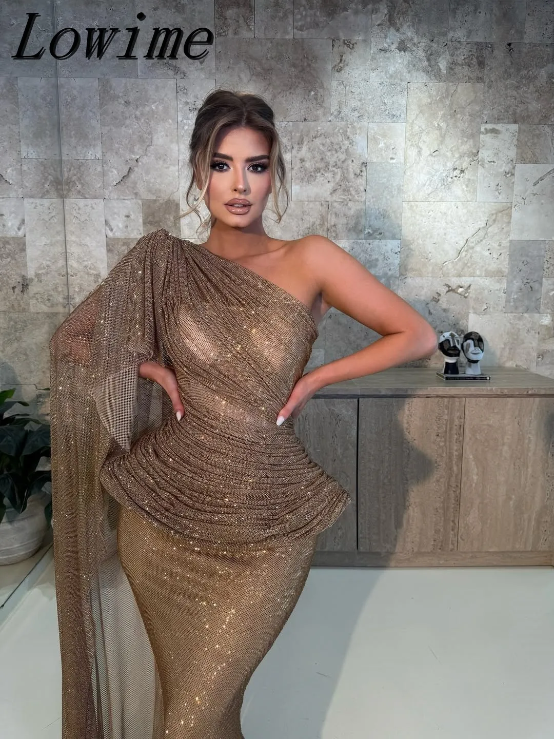 Sexy bruine galajurk luxe één schouder kralen baljurk lange mouw formele sexy avondjurk op maat